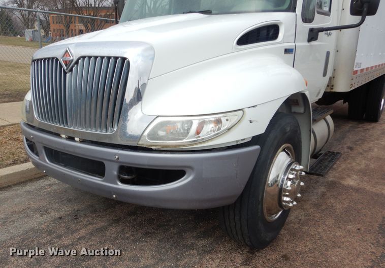 image for item MX9990 2013 International Dura Star 4300  box truck