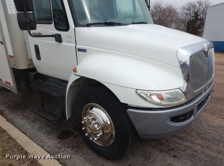 image for item MX9990 2013 International Dura Star 4300  box truck
