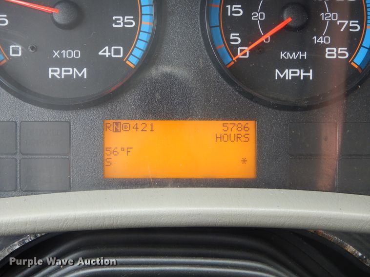 image for item MX9990 2013 International Dura Star 4300  box truck