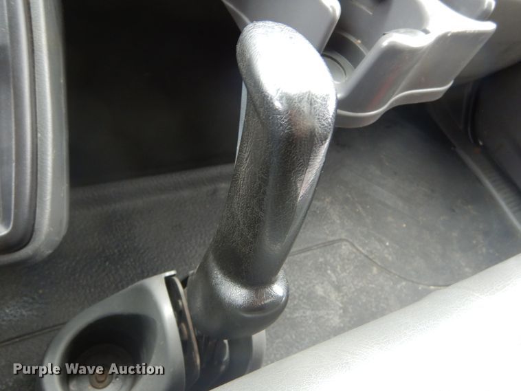 image for item MX9990 2013 International Dura Star 4300  box truck