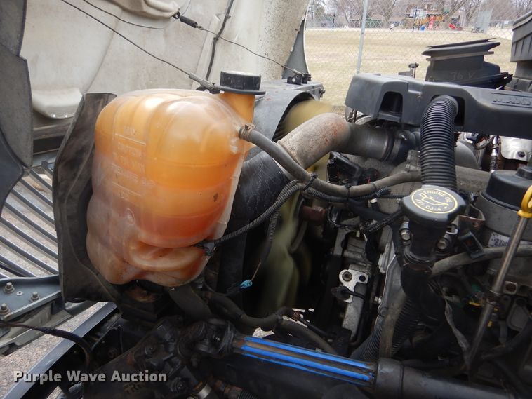 image for item MX9990 2013 International Dura Star 4300  box truck