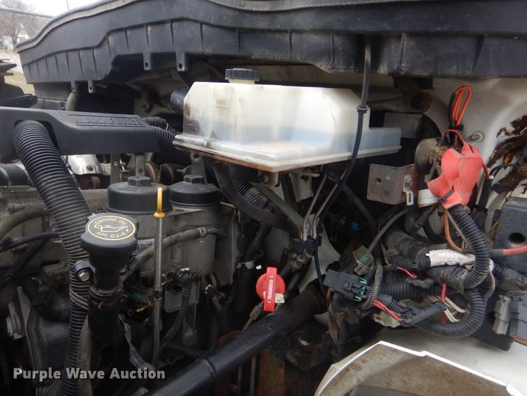 image for item MX9990 2013 International Dura Star 4300  box truck