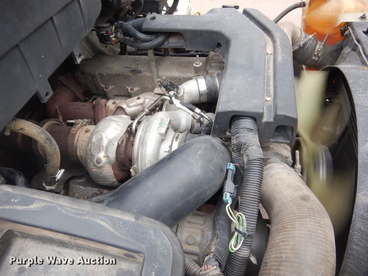 image for item MX9990 2013 International Dura Star 4300  box truck