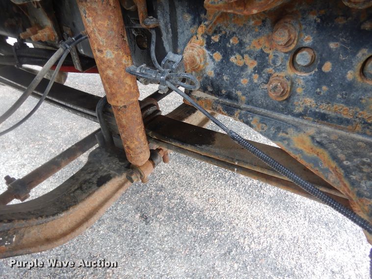 image for item MX9990 2013 International Dura Star 4300  box truck