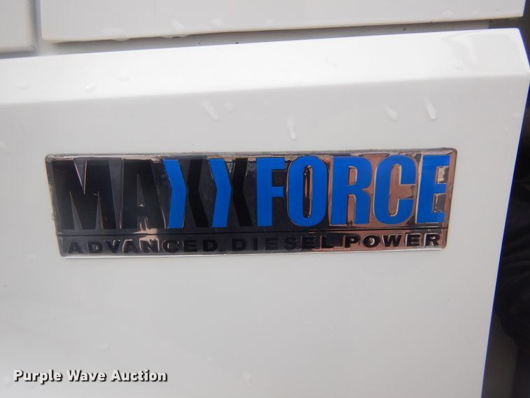 image for item MX9990 2013 International Dura Star 4300  box truck