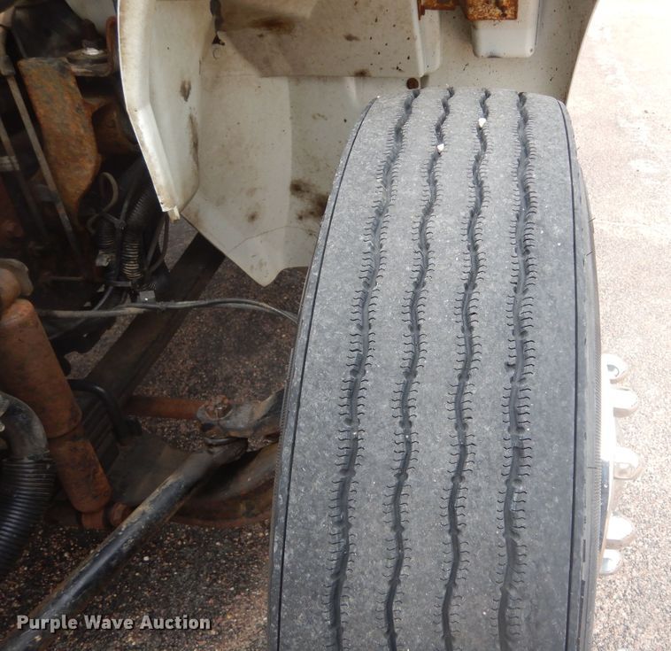 image for item MX9990 2013 International Dura Star 4300  box truck