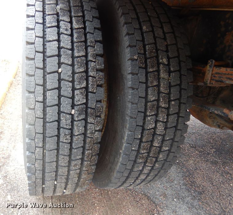 image for item MX9990 2013 International Dura Star 4300  box truck