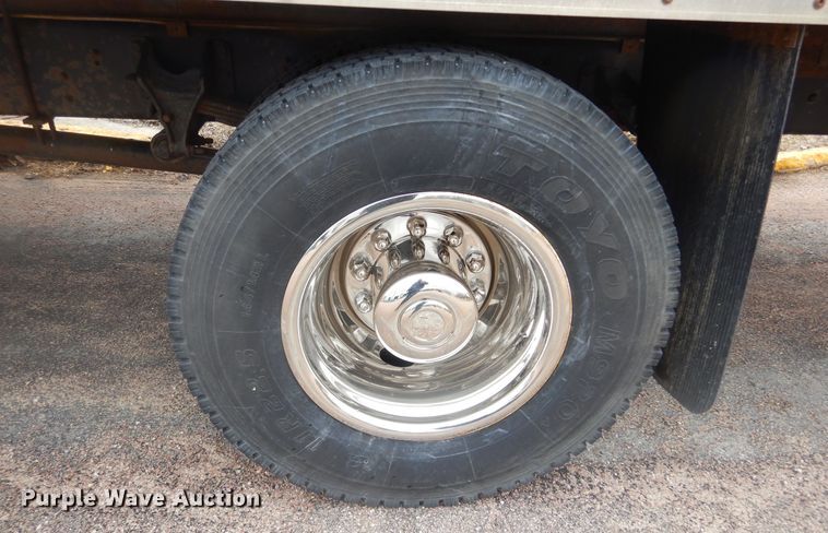 image for item MX9990 2013 International Dura Star 4300  box truck