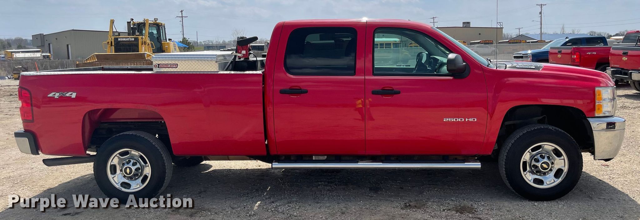 2012 Chevrolet Silverado 2500HD Crew Cab pickup truck in Lansing, KS | Item  FV9483 sold | Purple Wave