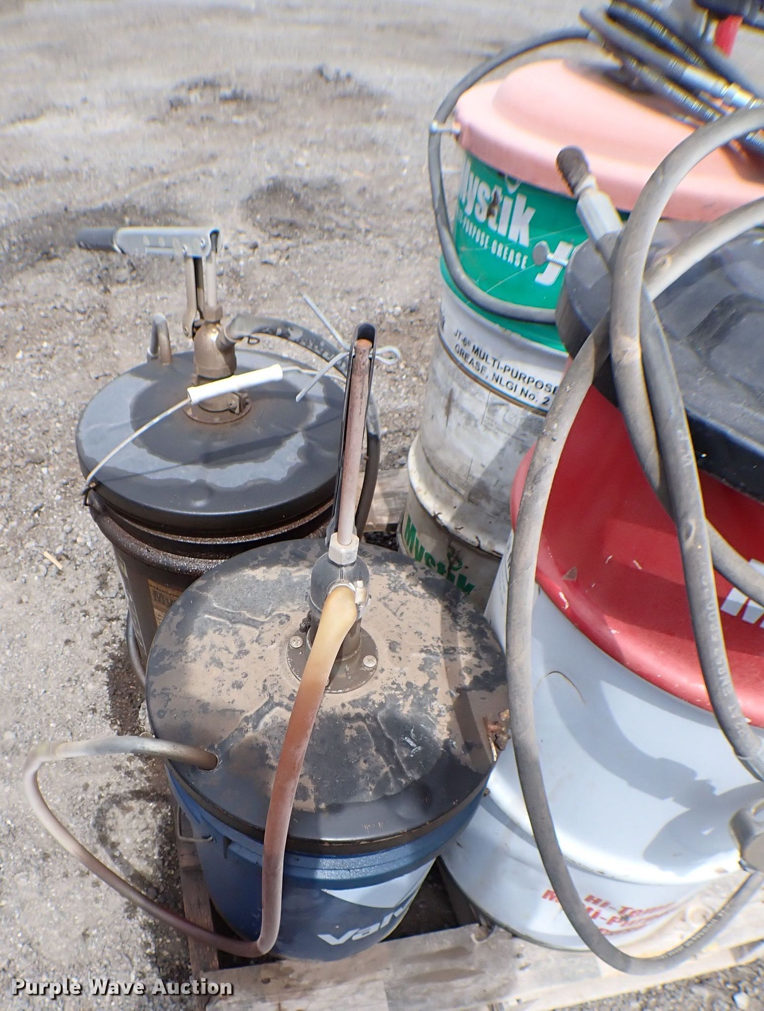 (4) grease barrels in Edmond, OK Item IY9218 sold Purple Wave