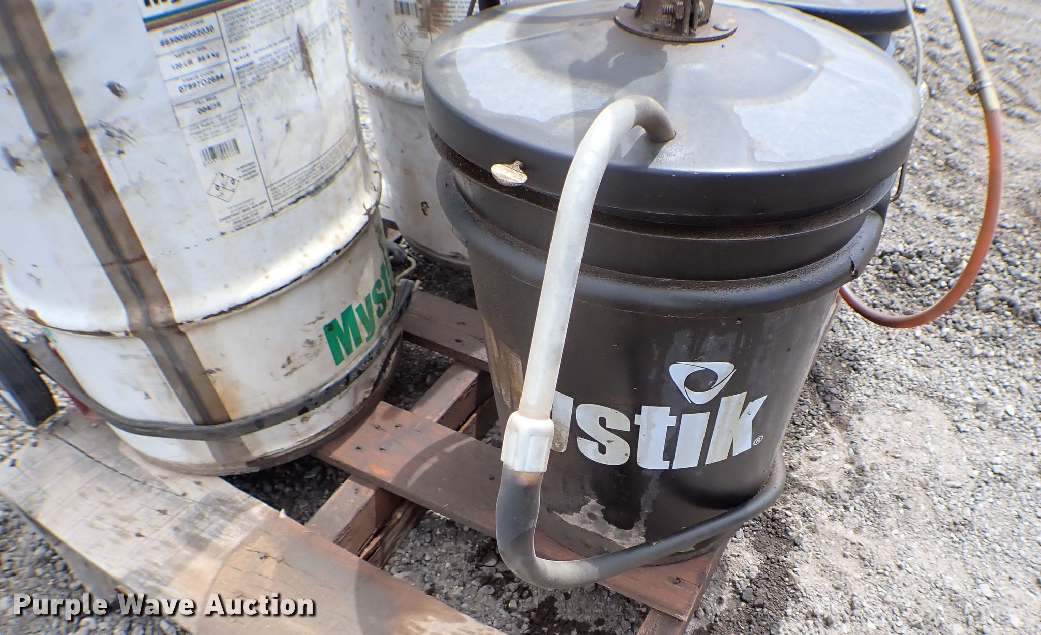 (4) grease barrels in Edmond, OK Item IY9218 sold Purple Wave