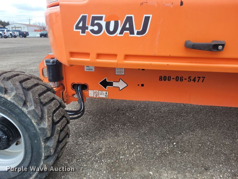 image for item BY9483 2015 JLG 450AJ  boom lift