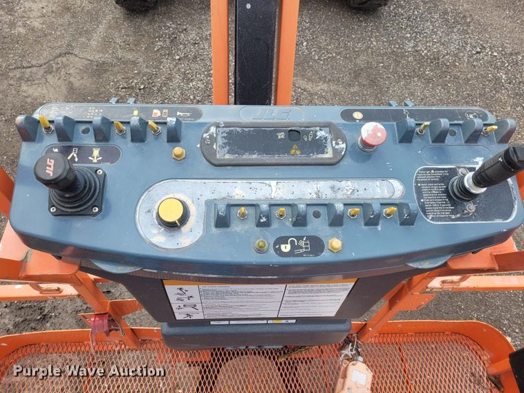 image for item BY9483 2015 JLG 450AJ  boom lift