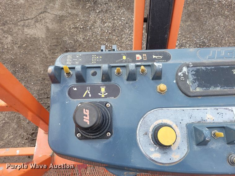 image for item BY9483 2015 JLG 450AJ  boom lift