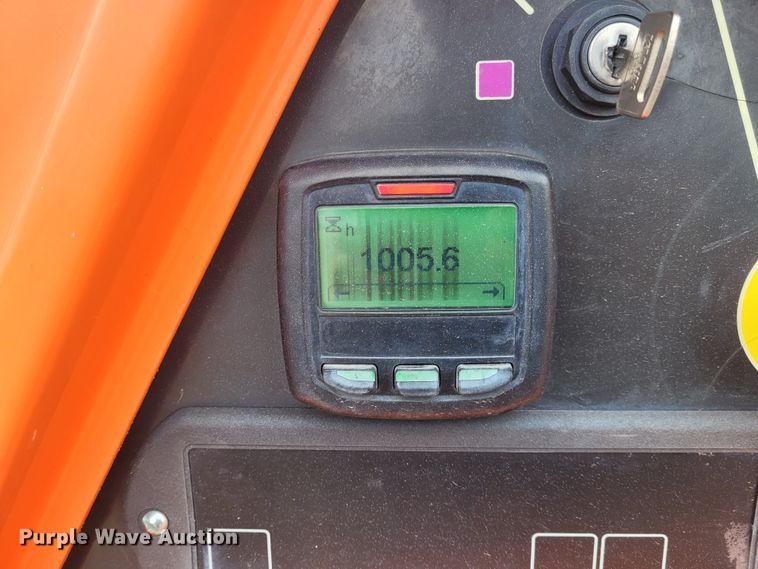 image for item BY9483 2015 JLG 450AJ  boom lift