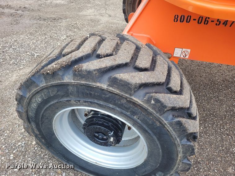 image for item BY9483 2015 JLG 450AJ  boom lift