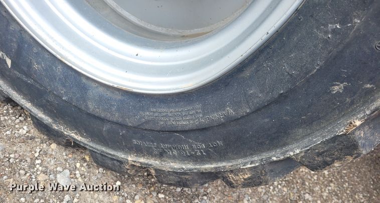 image for item BY9483 2015 JLG 450AJ  boom lift