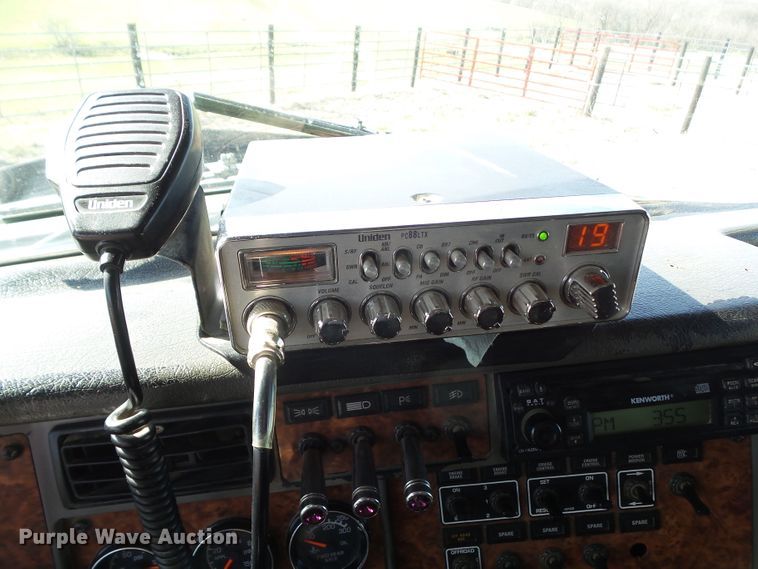 image for item DA7208 2005 Kenworth T800  dump truck