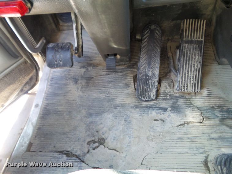 image for item DA7208 2005 Kenworth T800  dump truck