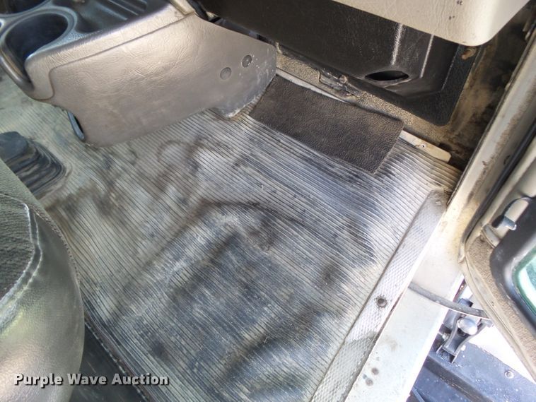 image for item DA7208 2005 Kenworth T800  dump truck