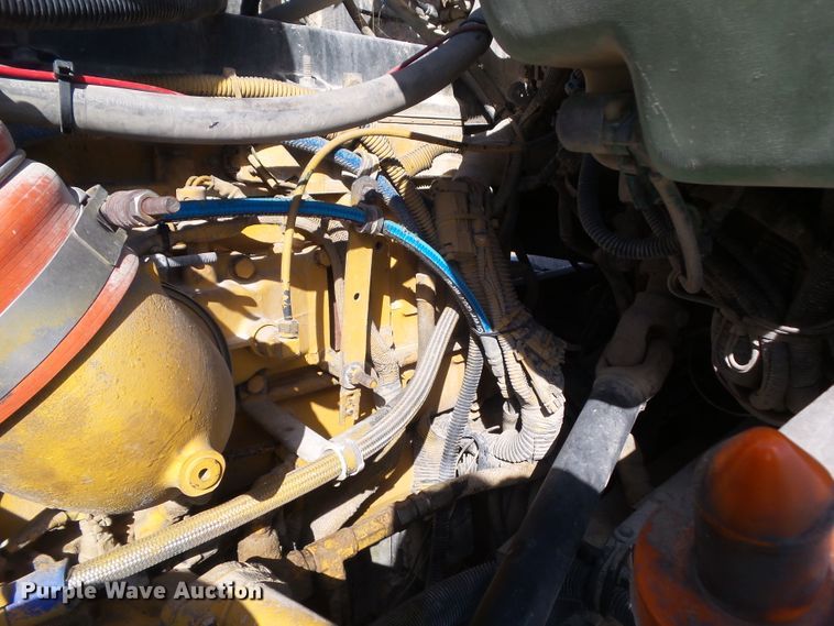 image for item DA7208 2005 Kenworth T800  dump truck