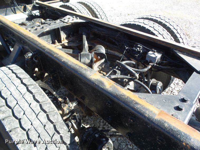 image for item DA7208 2005 Kenworth T800  dump truck