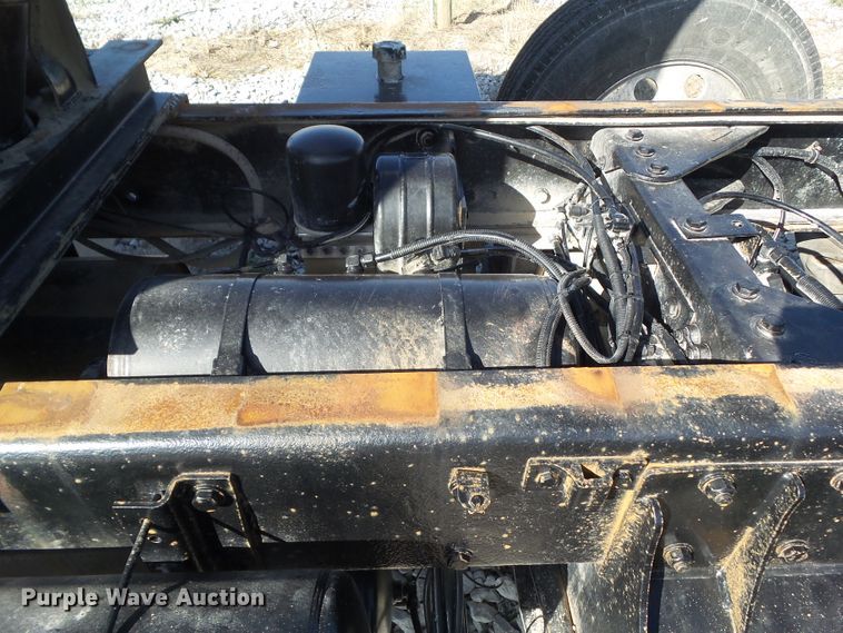 image for item DA7208 2005 Kenworth T800  dump truck