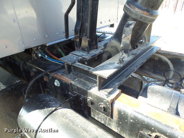 image for item DA7208 2005 Kenworth T800  dump truck