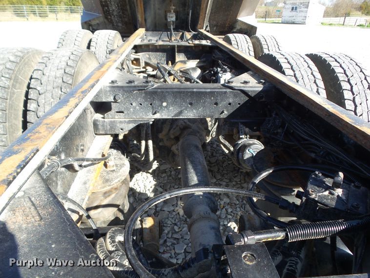 image for item DA7208 2005 Kenworth T800  dump truck