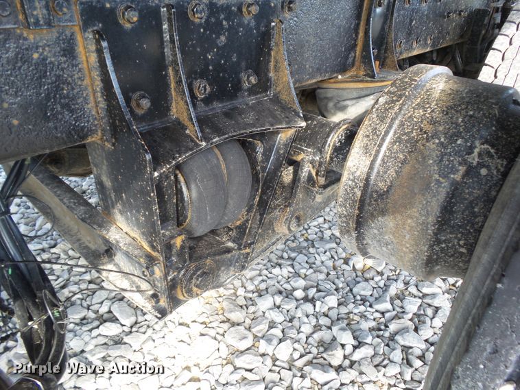 image for item DA7208 2005 Kenworth T800  dump truck