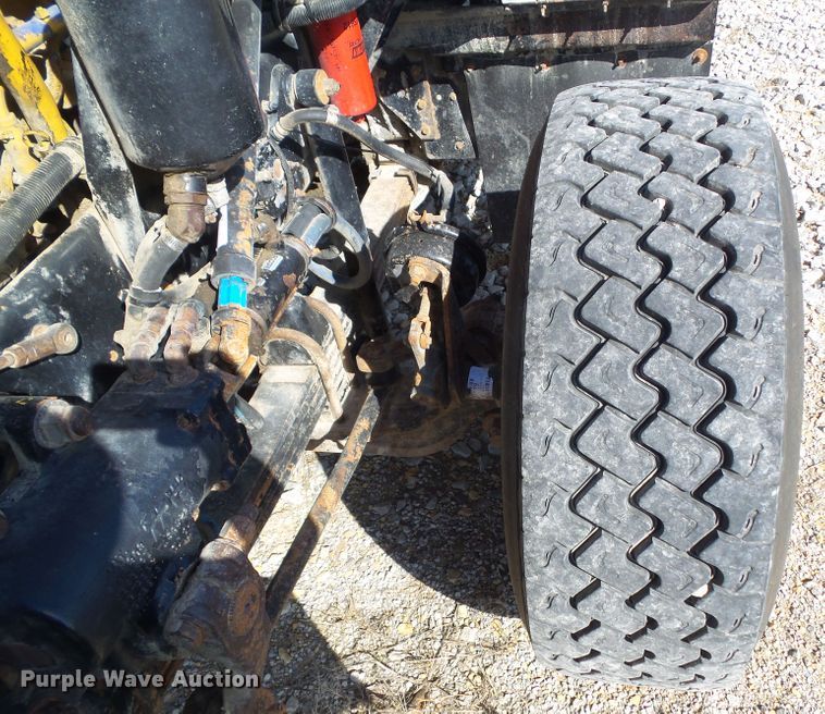 image for item DA7208 2005 Kenworth T800  dump truck