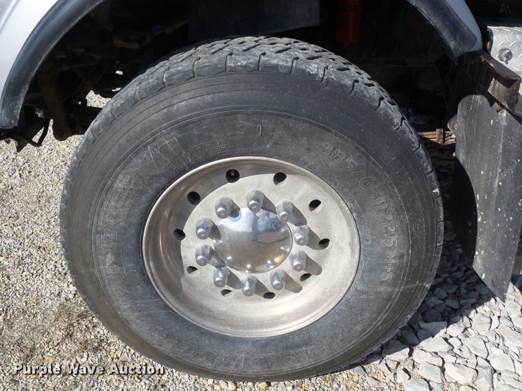 image for item DA7208 2005 Kenworth T800  dump truck