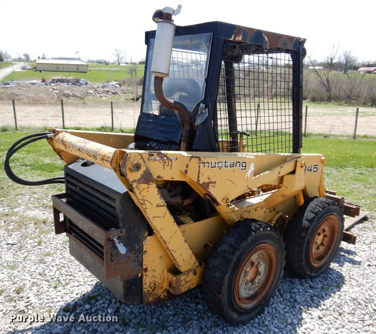 image for item DA7209 Mustang 345  skid steer loader
