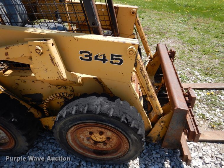 image for item DA7209 Mustang 345  skid steer loader