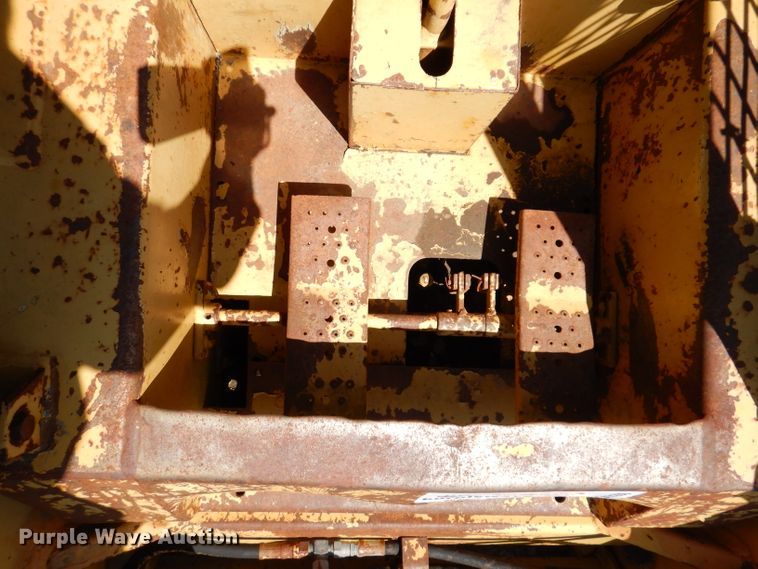 image for item DA7209 Mustang 345  skid steer loader