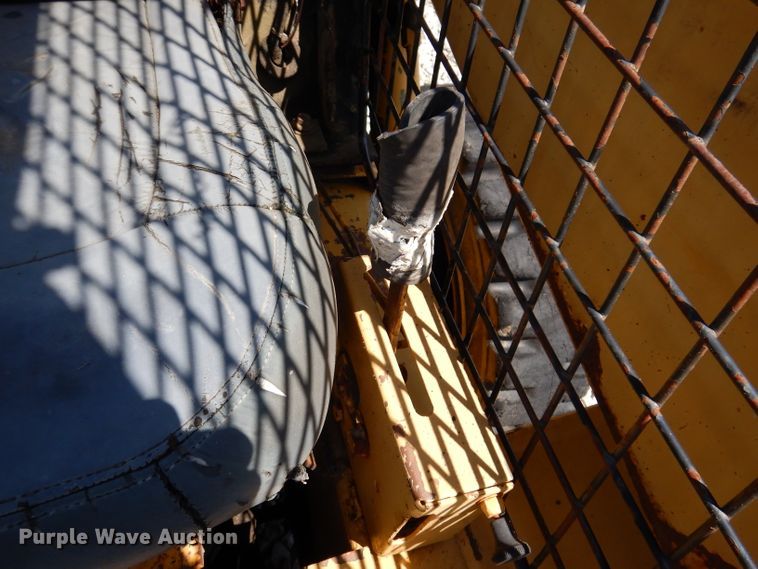 image for item DA7209 Mustang 345  skid steer loader