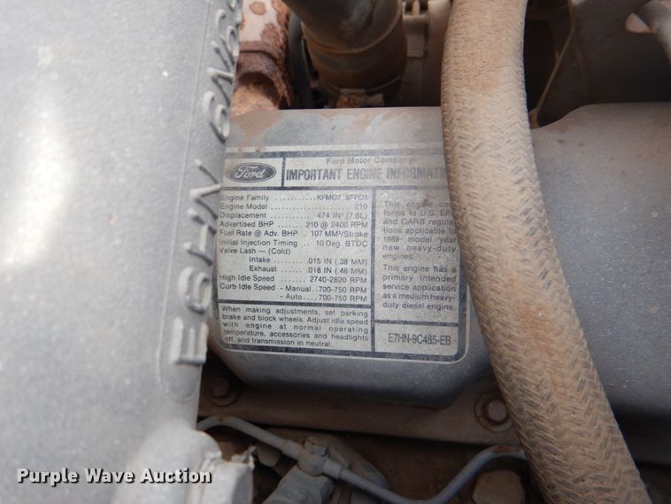 image for item DH7346 1989 Ford F800  water truck