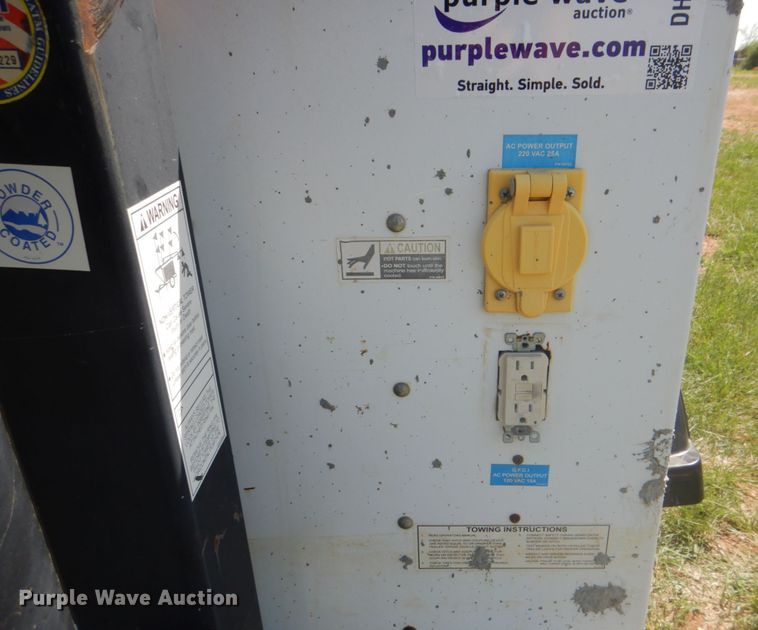 image for item DH7358 2007 Multiquip Nighthawk LT12  light plant