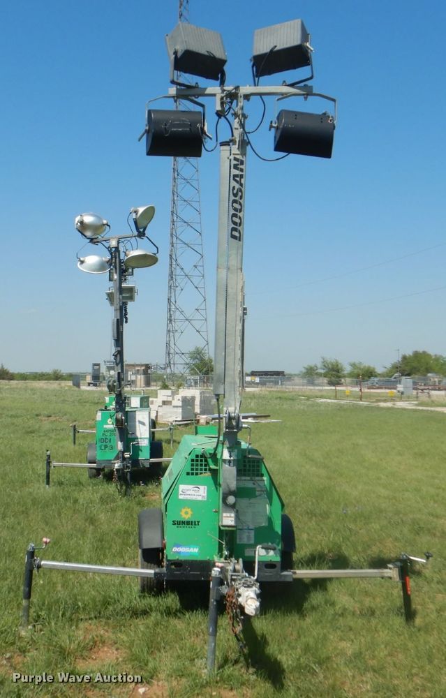 image for item DH7360 2012 Doosan  light plant