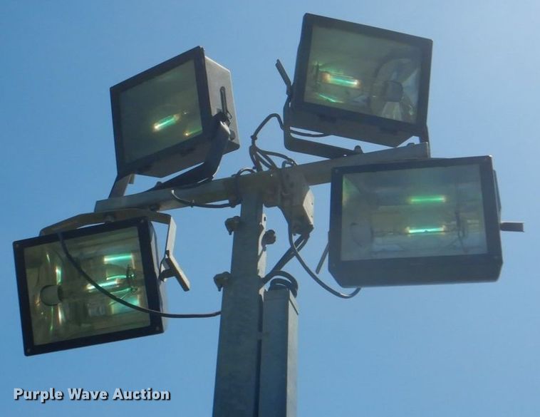 image for item DH7360 2012 Doosan  light plant