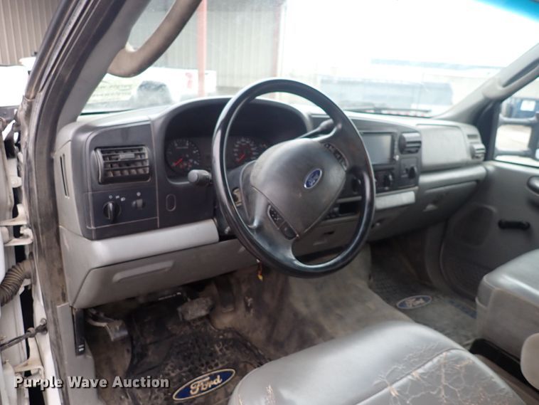 image for item DI1836 2006 Ford F550  utility / service truck