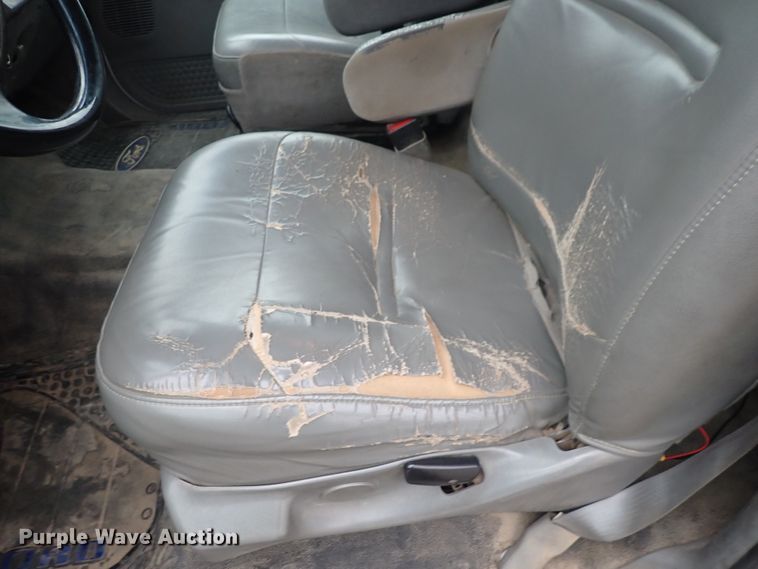 image for item DI1836 2006 Ford F550  utility / service truck