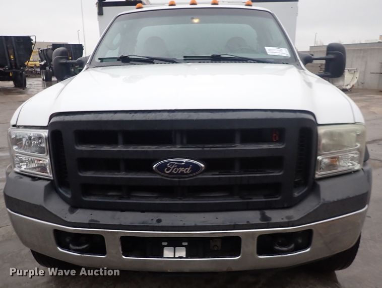 image for item DI1836 2006 Ford F550  utility / service truck
