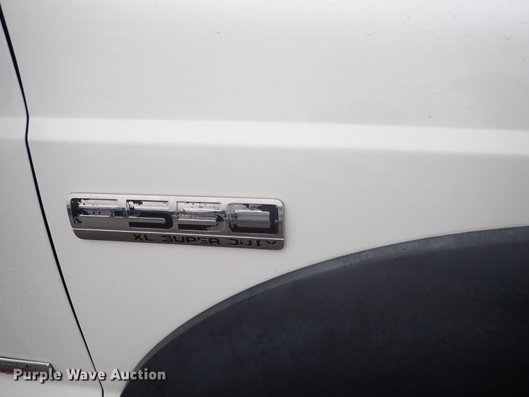 image for item DI1836 2006 Ford F550  utility / service truck