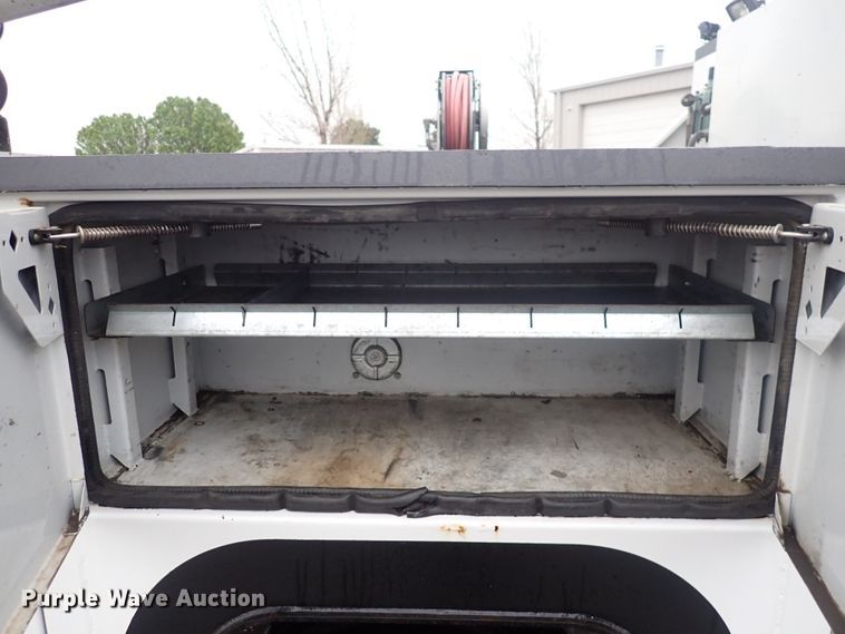 image for item DI1836 2006 Ford F550  utility / service truck