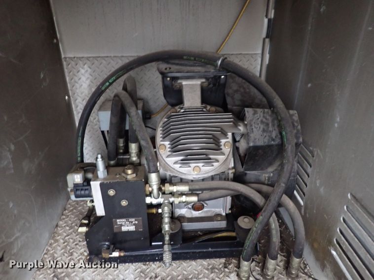 image for item DI1836 2006 Ford F550  utility / service truck