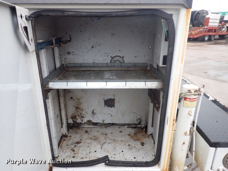 image for item DI1836 2006 Ford F550  utility / service truck