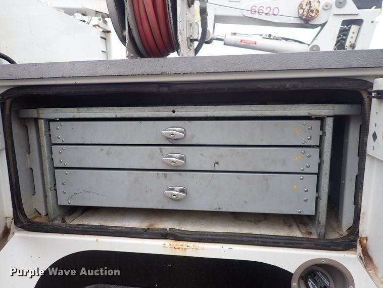 image for item DI1836 2006 Ford F550  utility / service truck