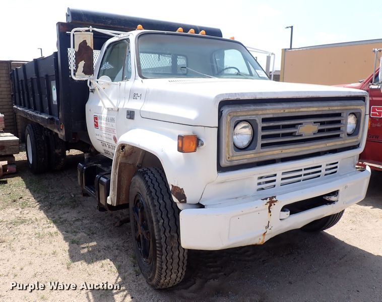 image for item DI1839 1982 Chevrolet C70  dump flatbed truck