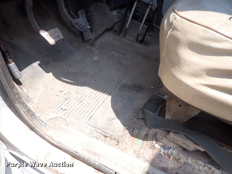 image for item DI1839 1982 Chevrolet C70  dump flatbed truck